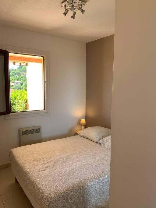 Terrasse De 30M2 Vue Mer Panoramique 1 Chambre Apartment Кавалере-сюр-Мер Екстериор снимка
