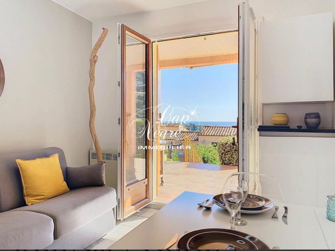 Terrasse De 30M2 Vue Mer Panoramique 1 Chambre Apartment Кавалере-сюр-Мер Екстериор снимка